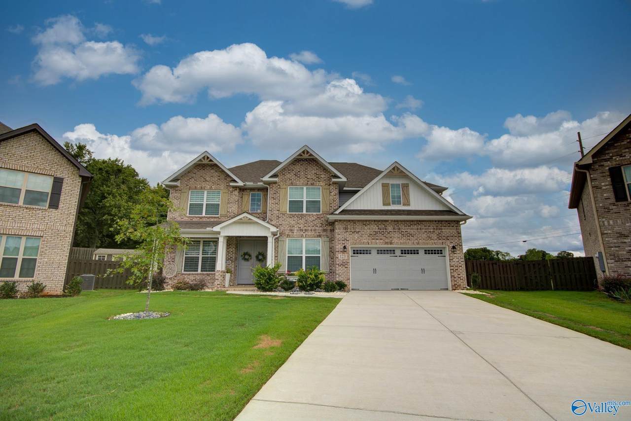 123 James Parcus Circle - Photo 1