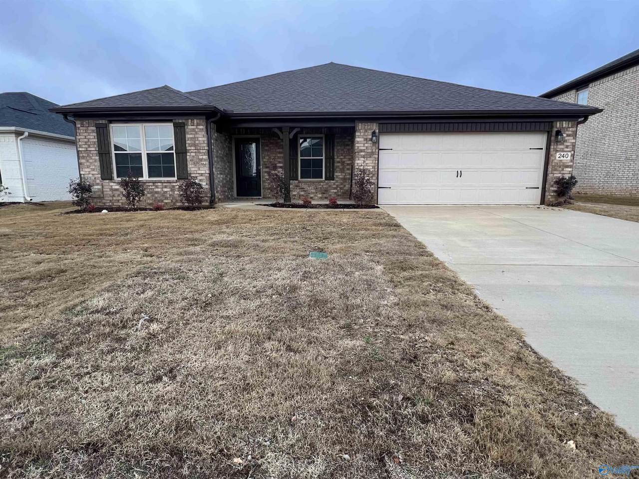 240 Wilcot Road - Photo 1