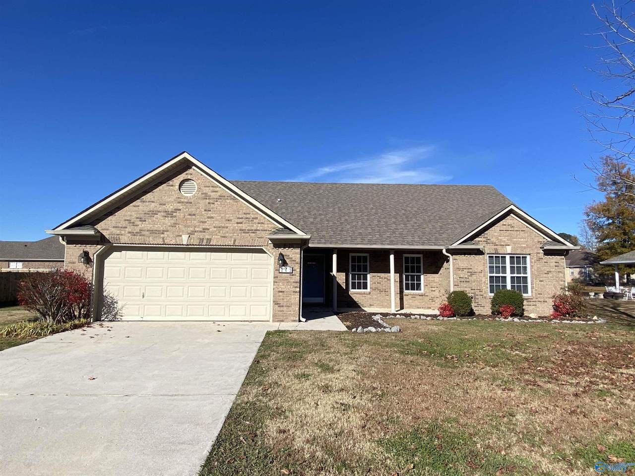 243 Chestnut Oak Circle - Photo 1