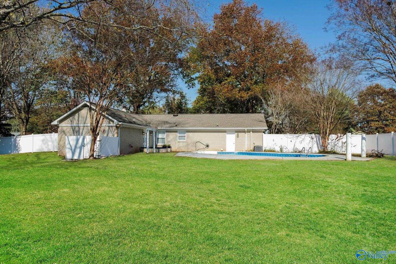 100 Shackleford Road - Photo 1
