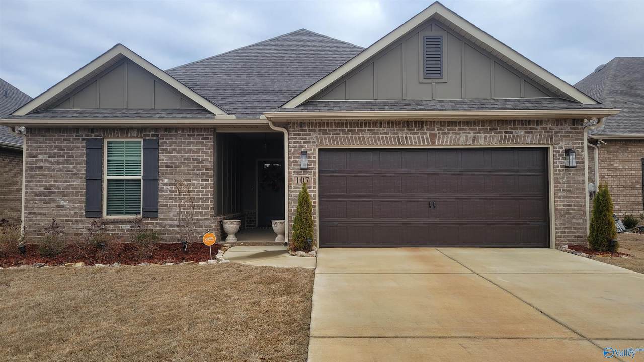 107 Midpark Drive - Photo 1