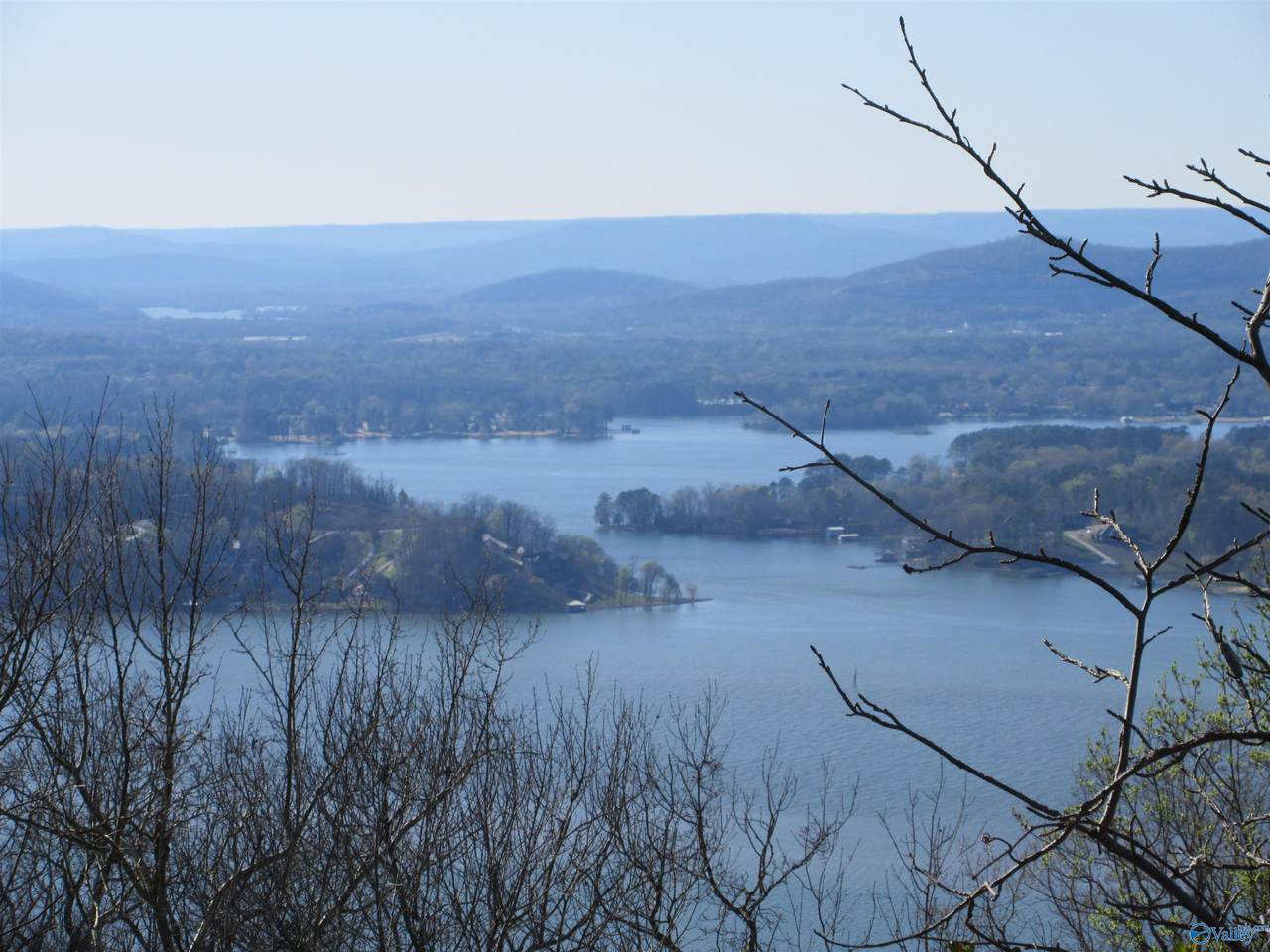 100 Scenic Drive - Photo 1