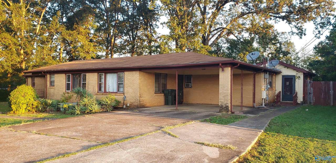 789 Plummer Road - Photo 1