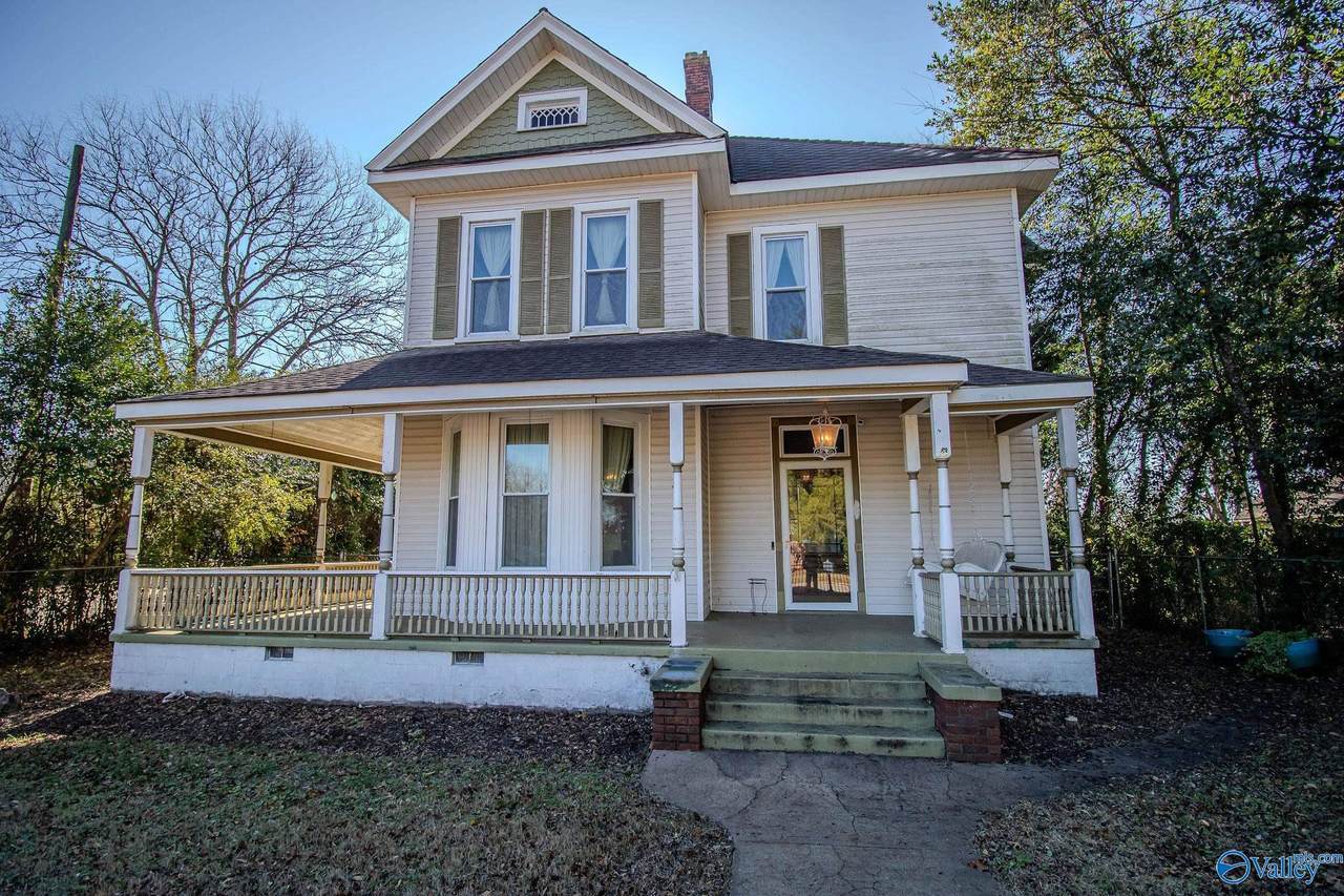 428 6th Street - Photo 1