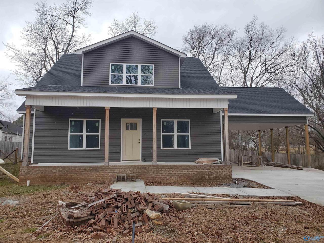 703 Rock Street - Photo 1