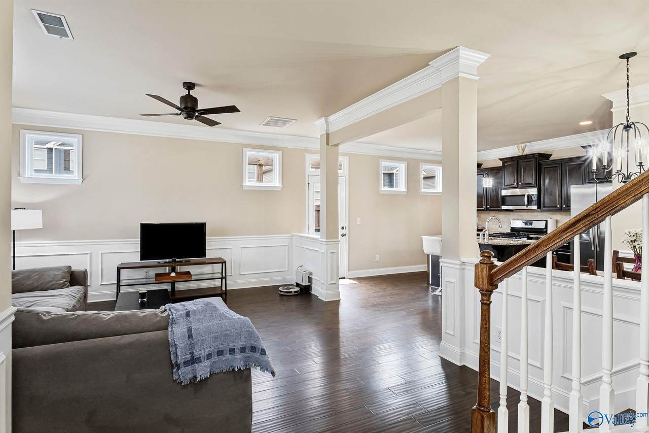 https://bt-photos.global.ssl.fastly.net/nalmls/1280_boomver_1_21879110-2.jpg