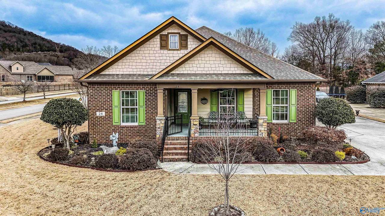 24 Astoria Lane - Photo 1