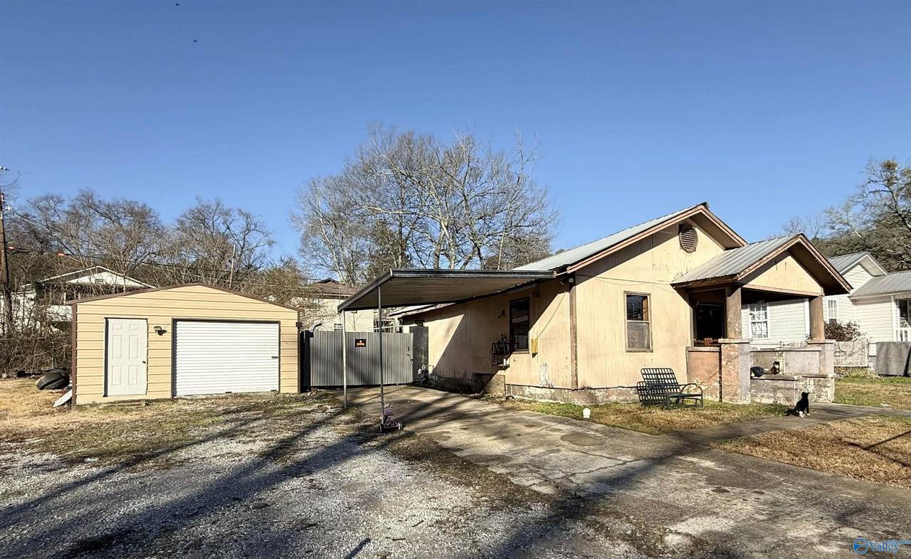 830 35th Street - Photo 1
