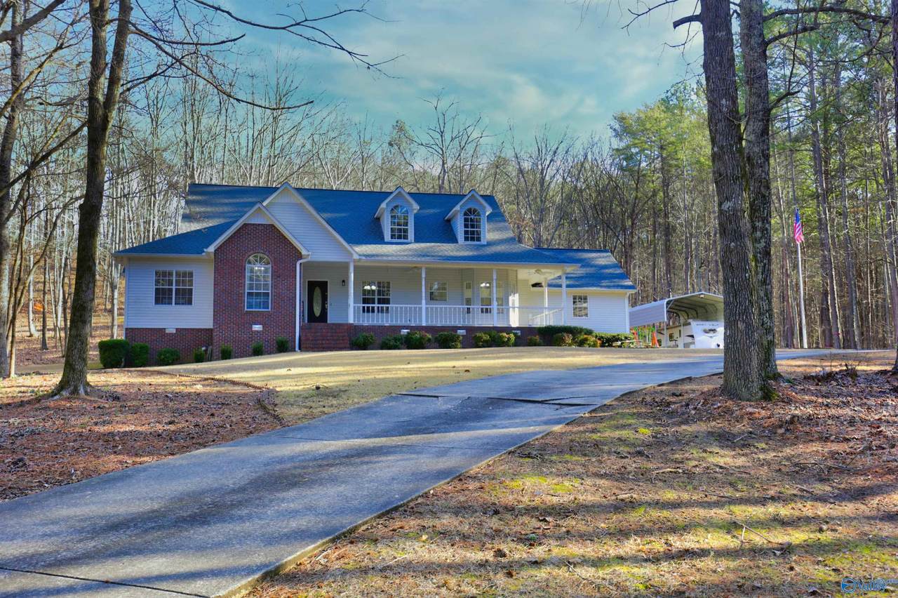 181 Pine Glenn Drive - Photo 1
