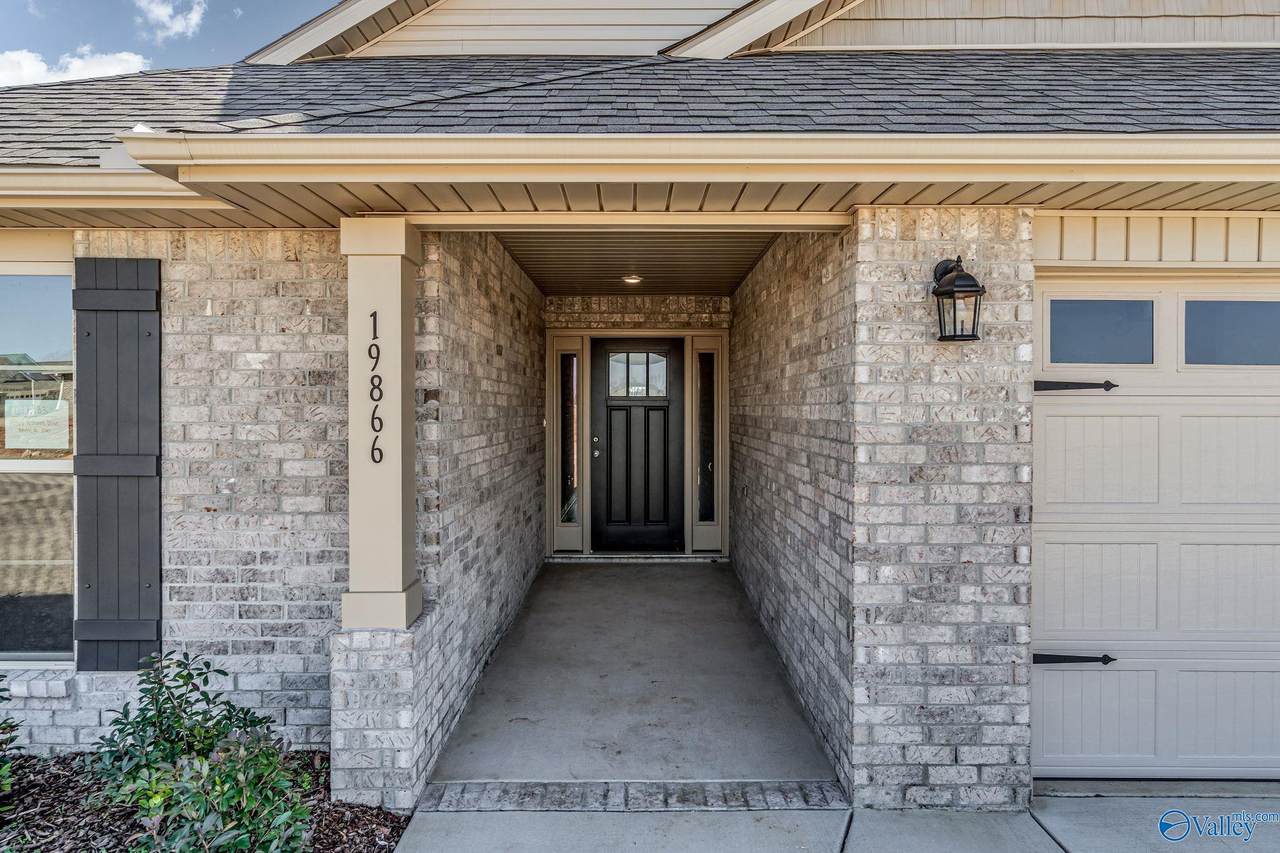 15368 Springbrook Trace - Photo 1
