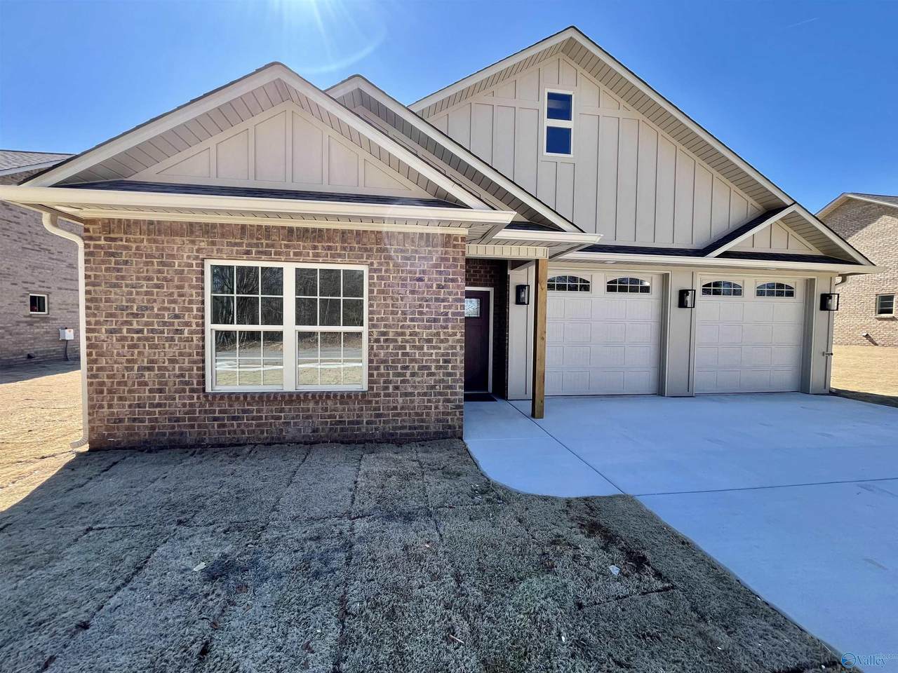 1196 Bruce Road - Photo 1