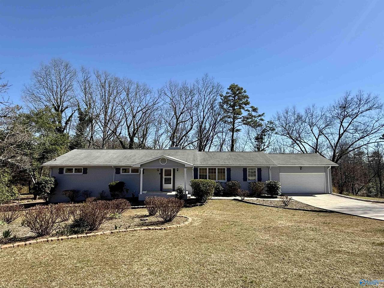 180 Azalea Drive - Photo 1