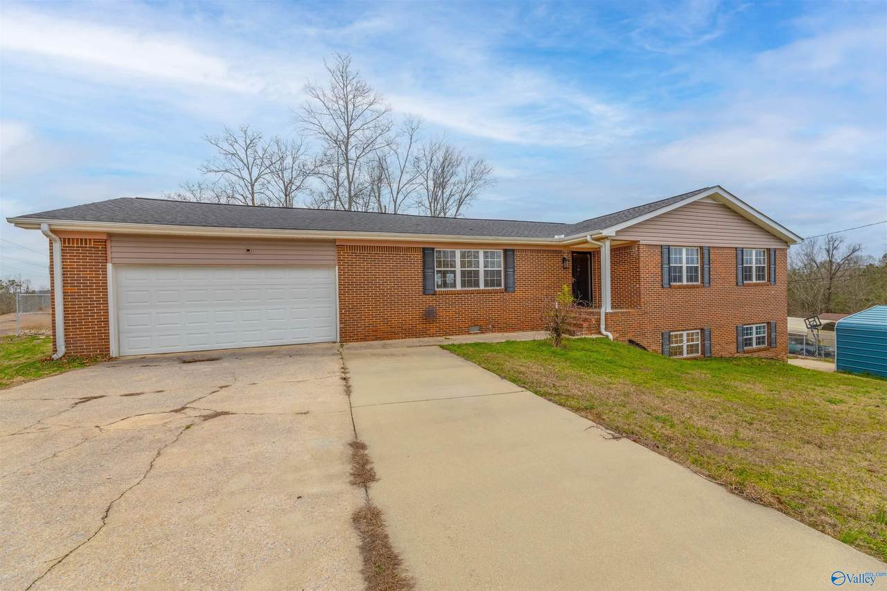 5357 Royal Oak Street - Photo 1