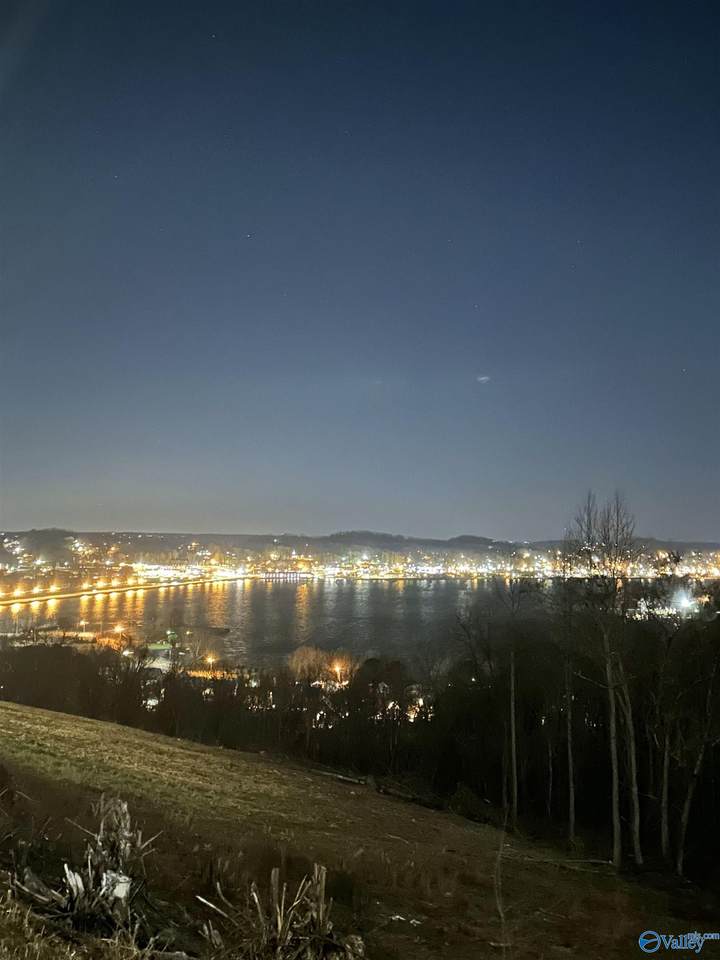 https://bt-photos.global.ssl.fastly.net/nalmls/1280_boomver_1_21885009-2.jpg