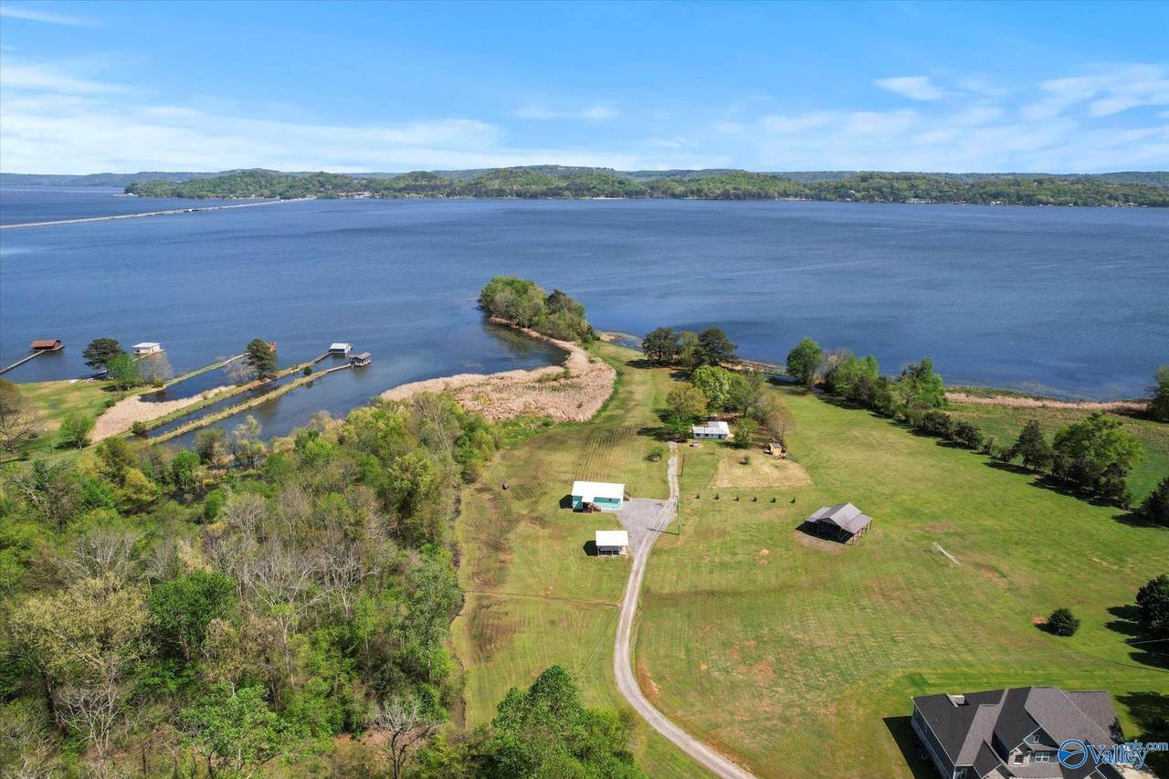 241 Bennett Private Drive - Photo 1