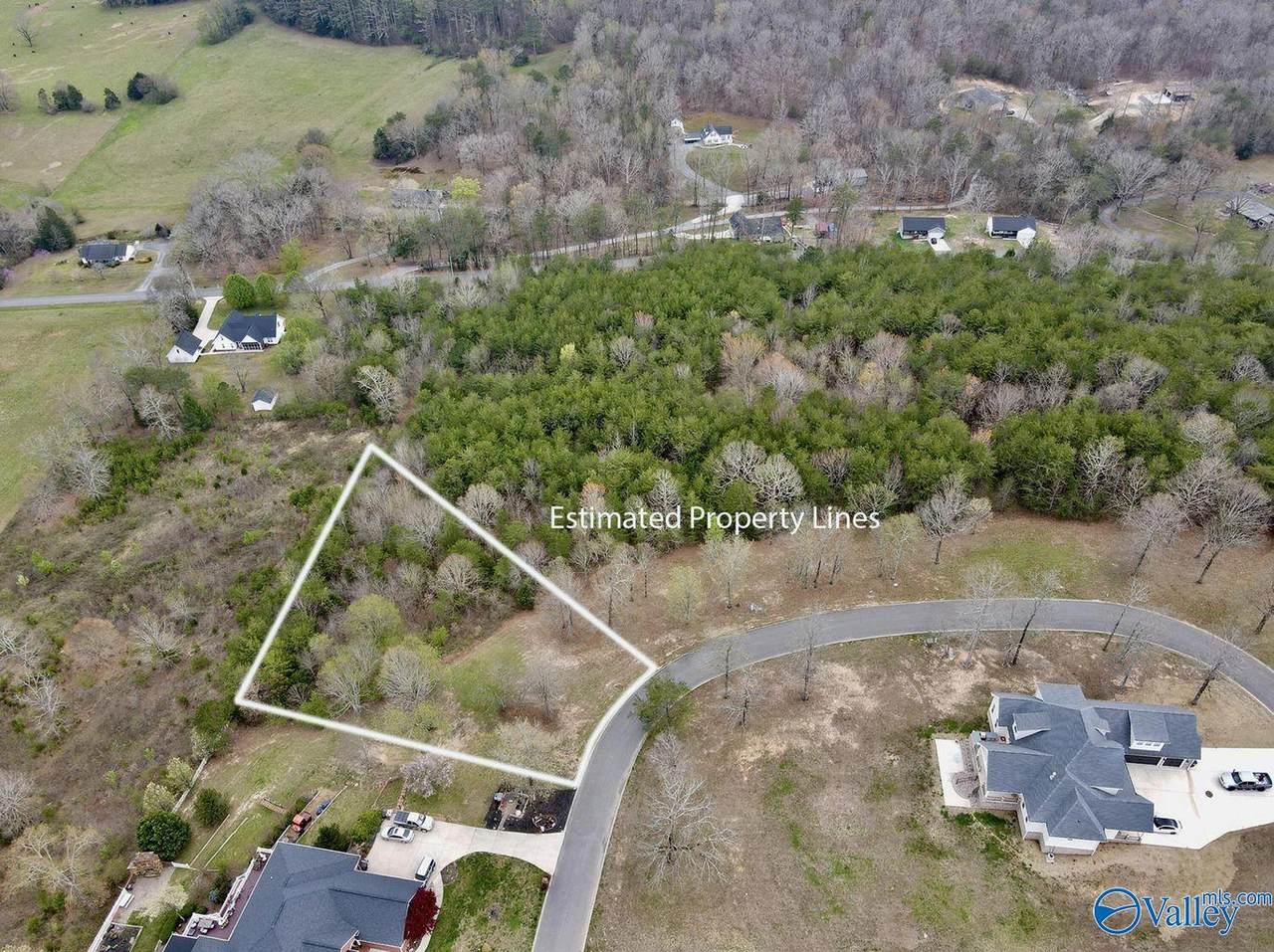 https://bt-photos.global.ssl.fastly.net/nalmls/1280_boomver_1_21886901-2.jpg