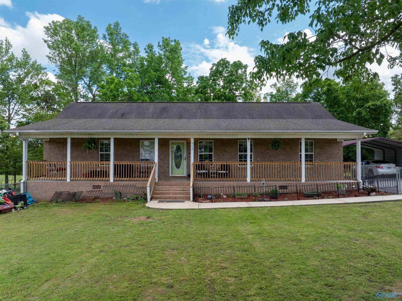 912 Brown Chapel Road - Photo 1
