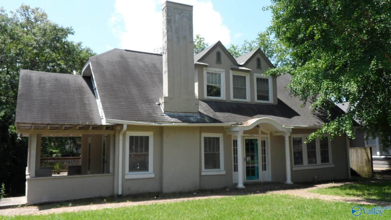 708 9th Street - Photo 1