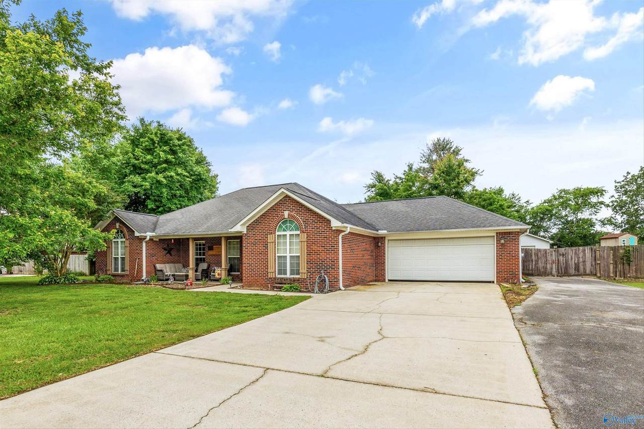 20729 Colonial Drive - Photo 1