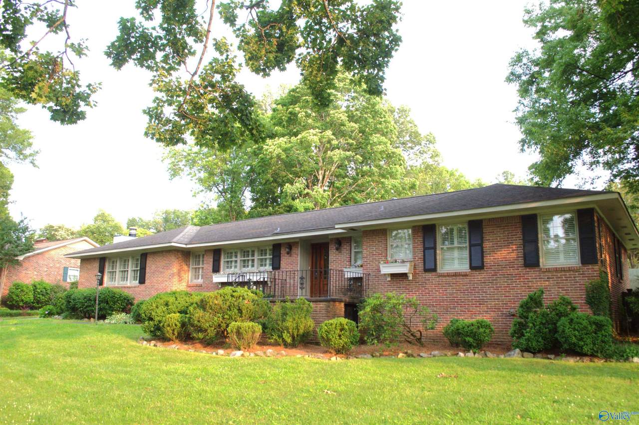 1406 East Olive Drive - Photo 1