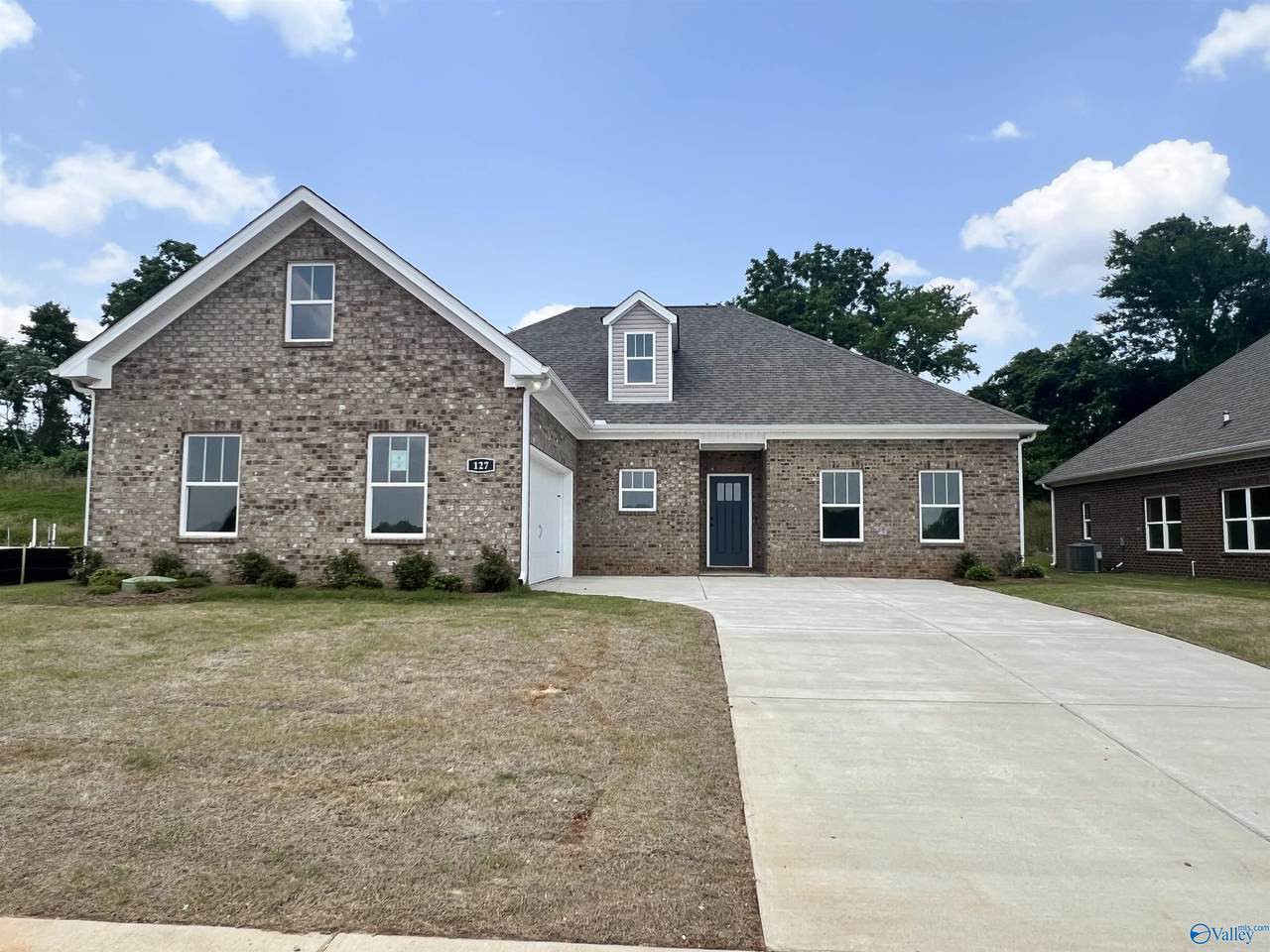 127 Fairways Pass - Photo 1