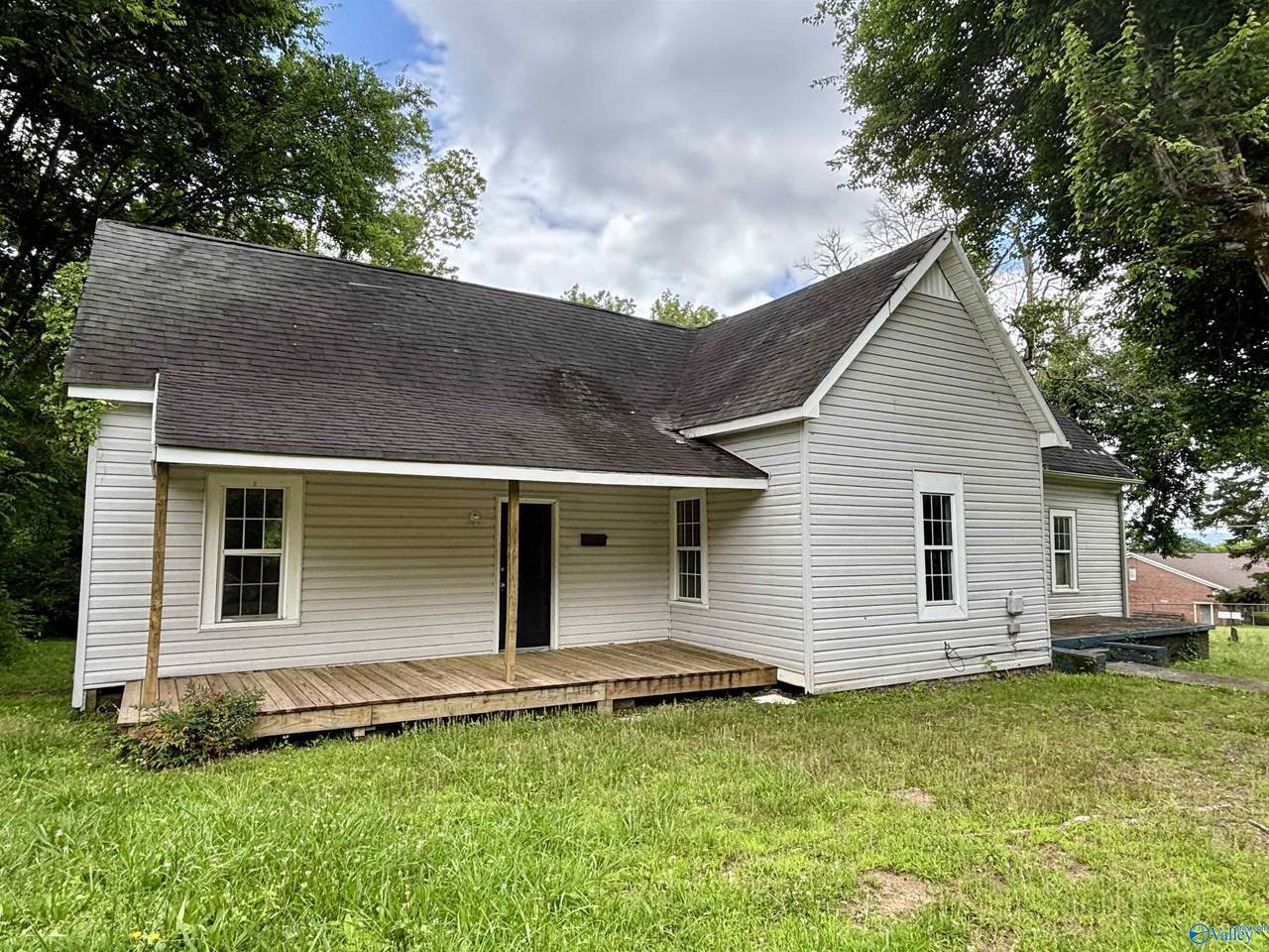601 Ewing Avenue - Photo 1