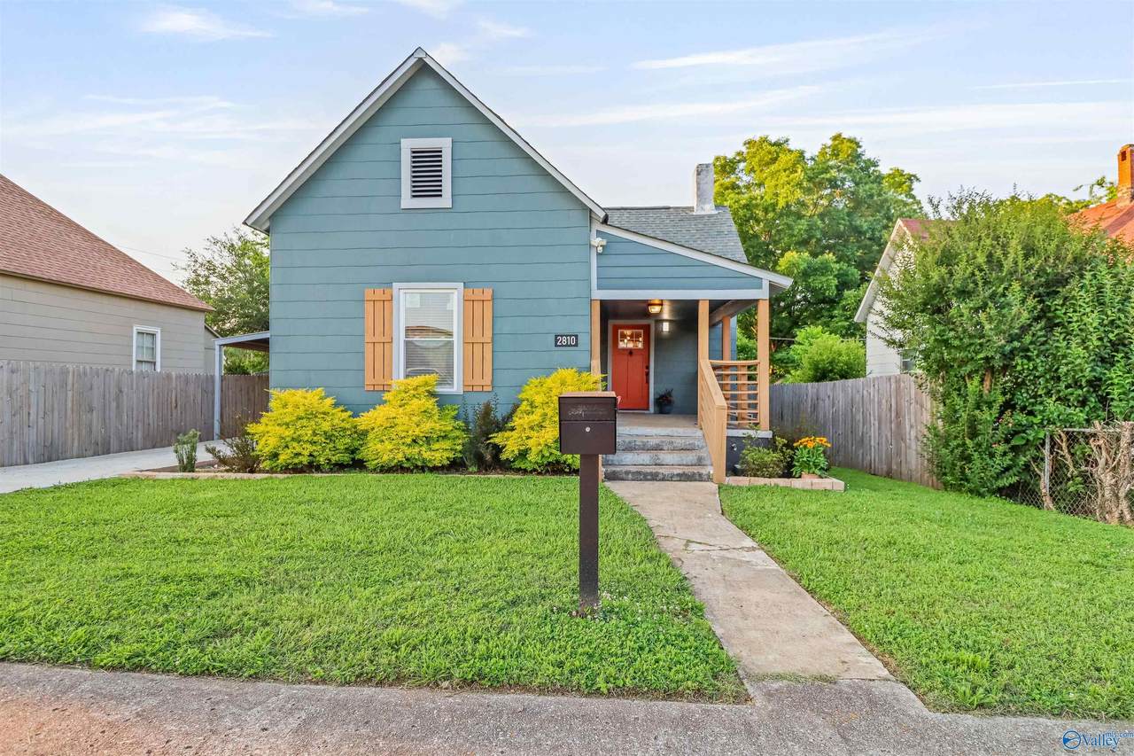 2810 10th Avenue - Photo 1