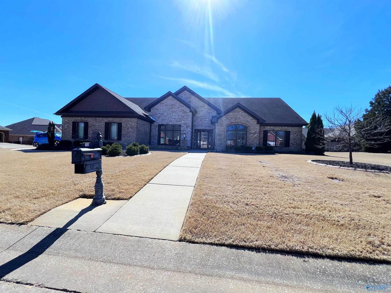 104 Newport Drive - Photo 1