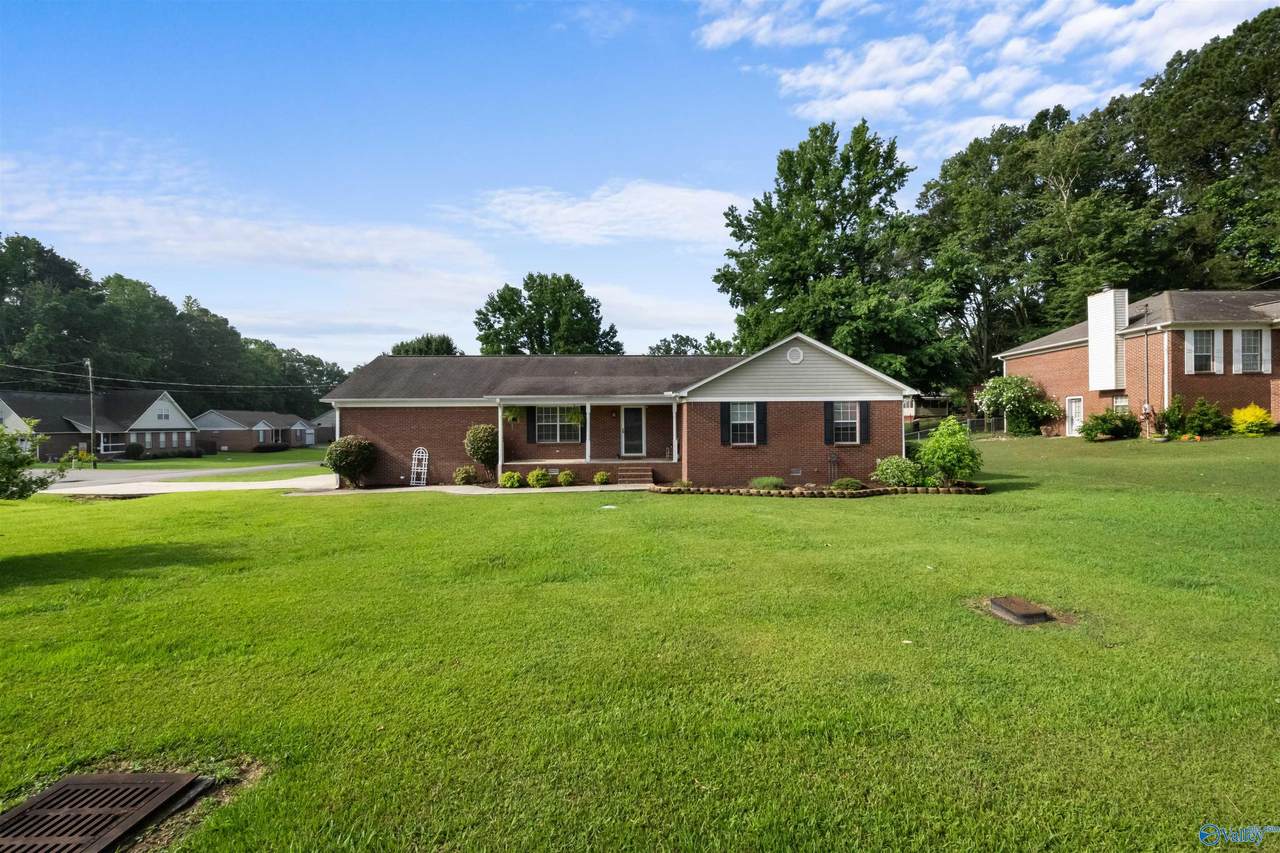 3161 Hawthorne Place - Photo 1