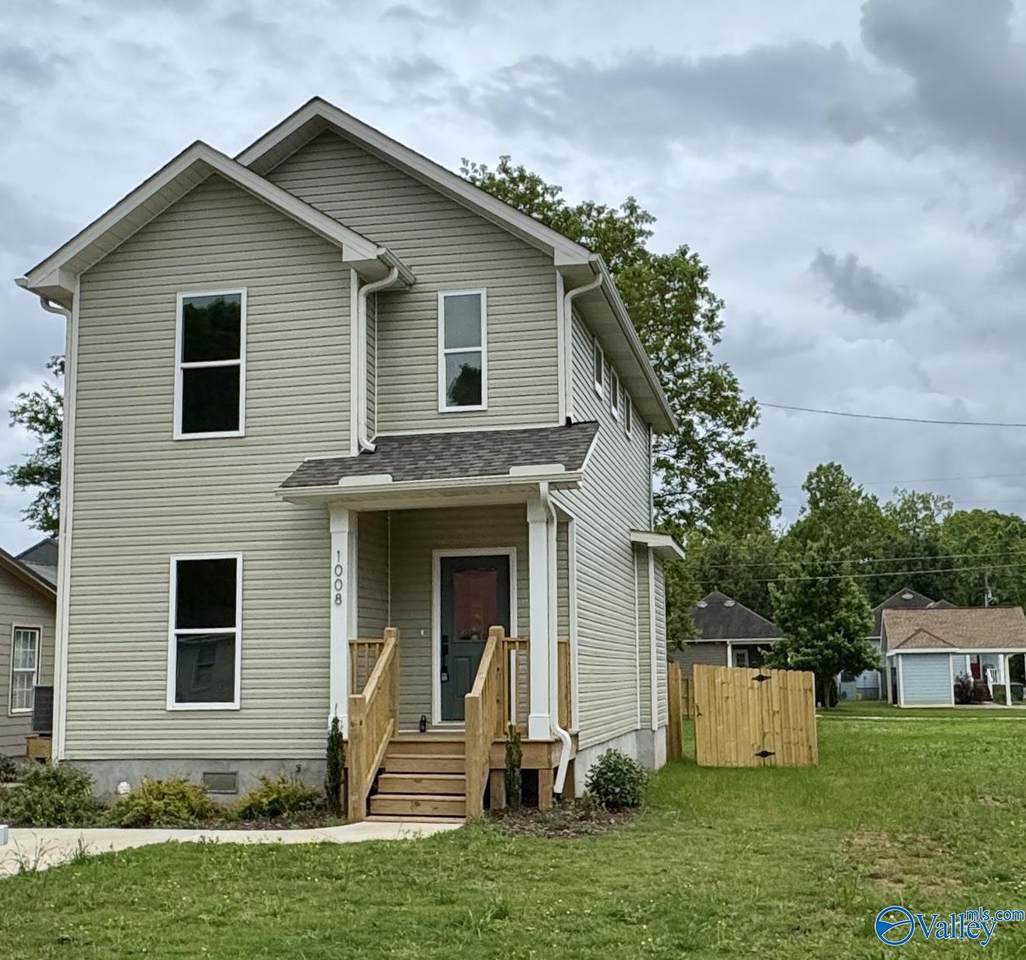 1008 Halsey Avenue - Photo 1