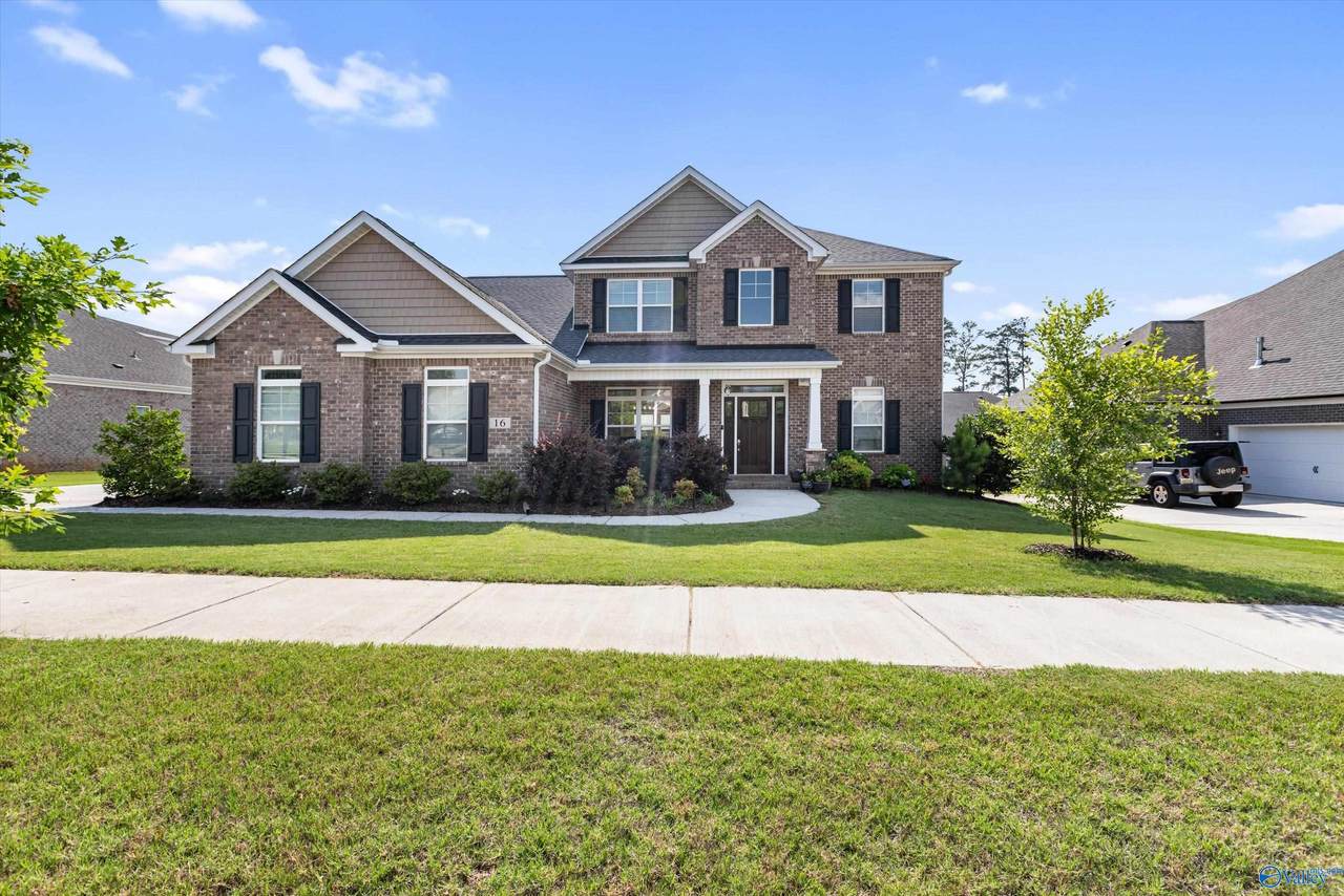 16 Greenbrier Wood - Photo 1