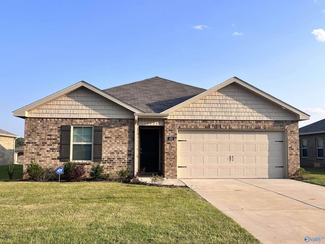 433 Jackson Point Circle - Photo 1