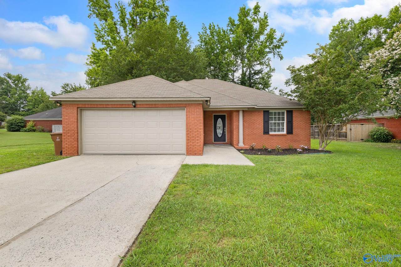 1109 Pine Trail - Photo 1