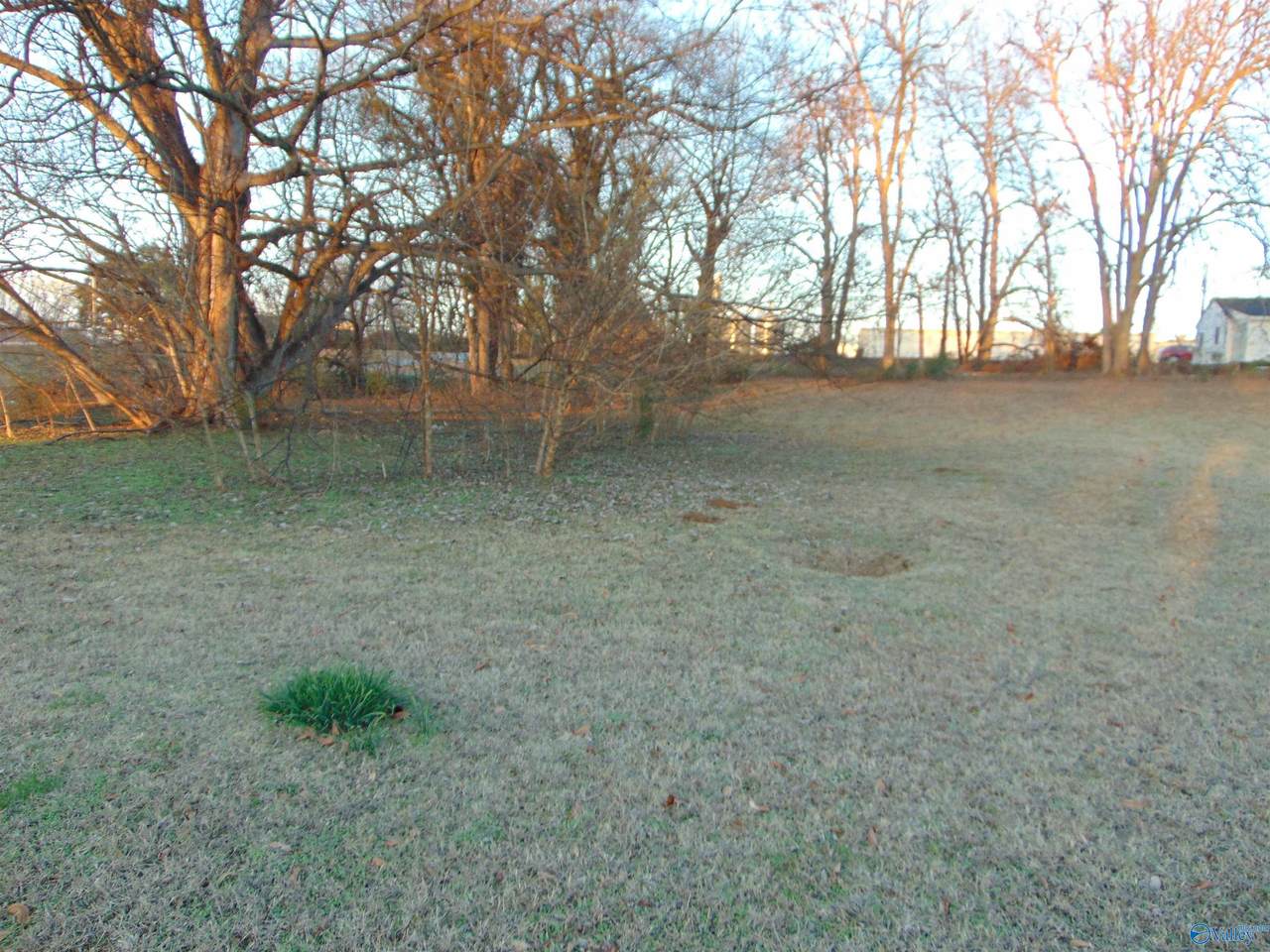 https://bt-photos.global.ssl.fastly.net/nalmls/1280_boomver_1_21891770-2.jpg