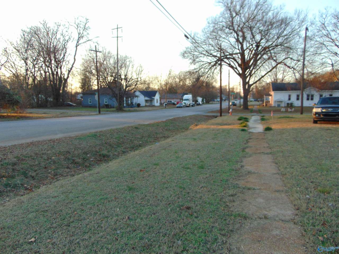 https://bt-photos.global.ssl.fastly.net/nalmls/1280_boomver_1_21891770-2.jpg