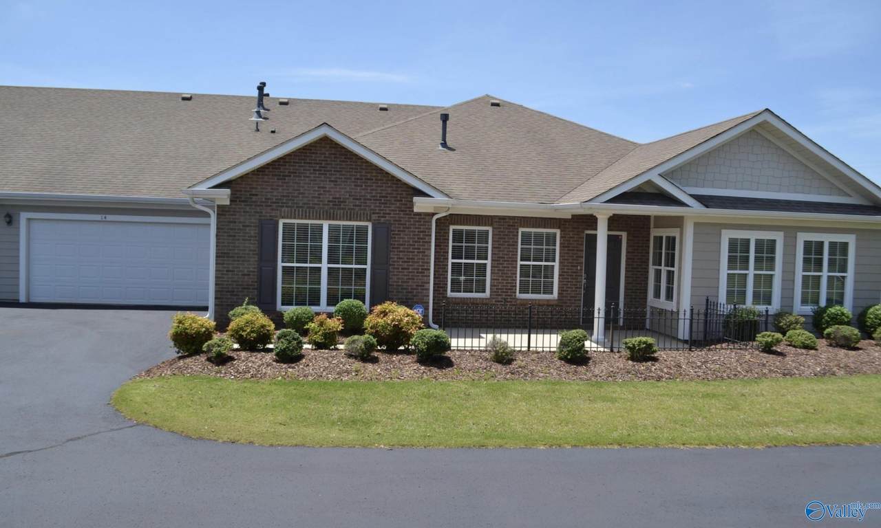 14 Moore Farm Circle - Photo 1