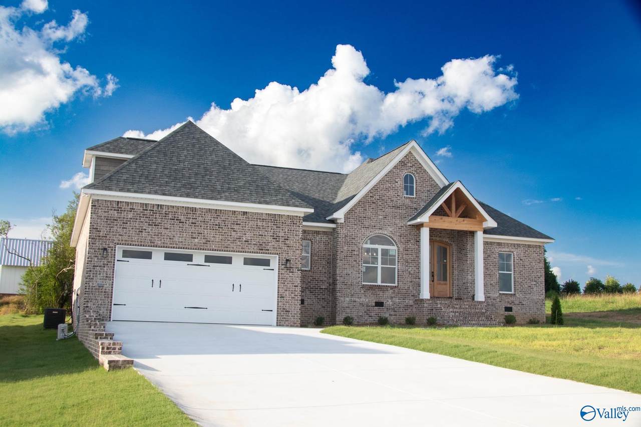 162 Krimson Circle - Photo 1
