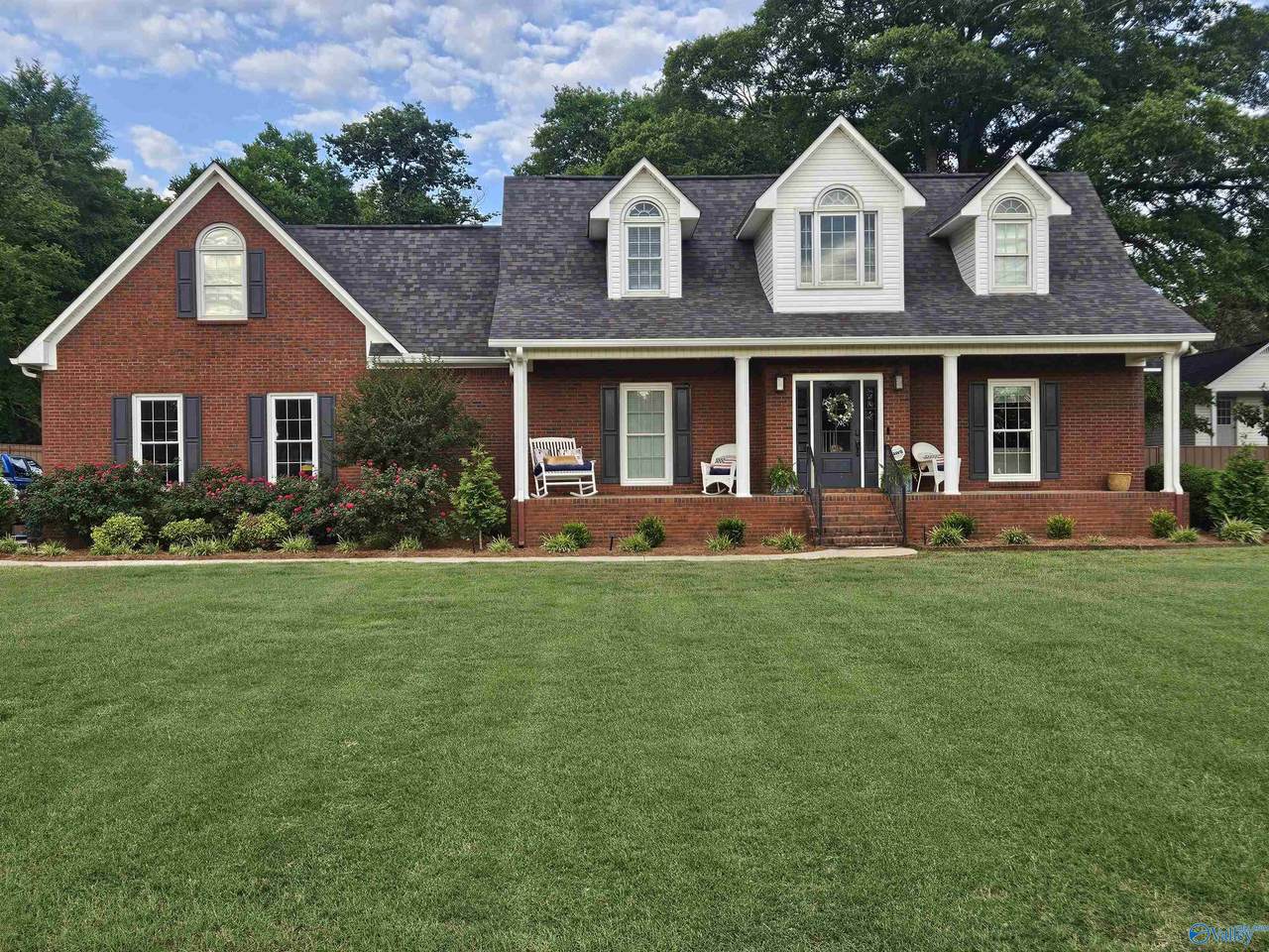 103 Covey Lane - Photo 1