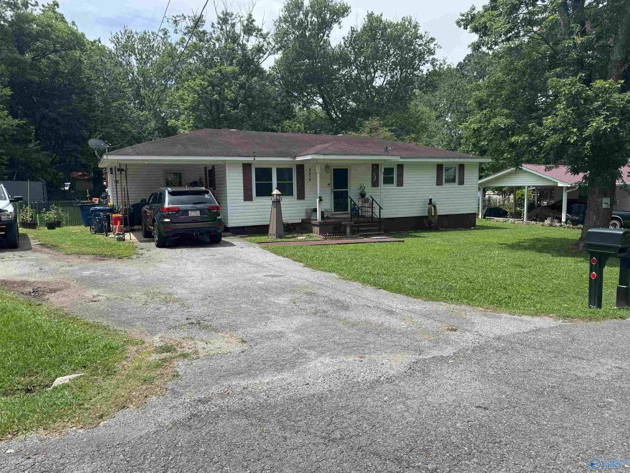 172 Charlotte Avenue - Photo 1