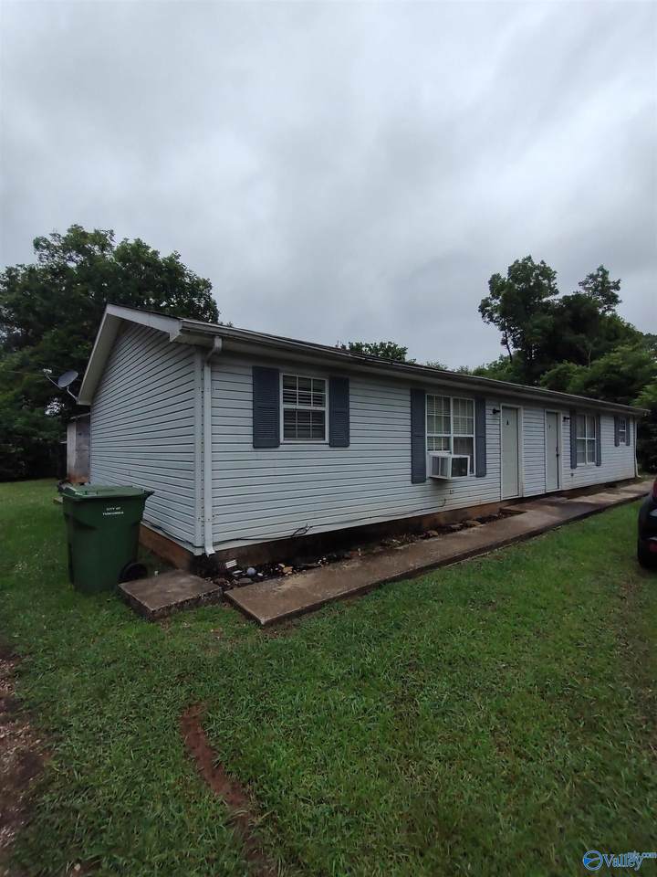 915 Milton Street - Photo 1