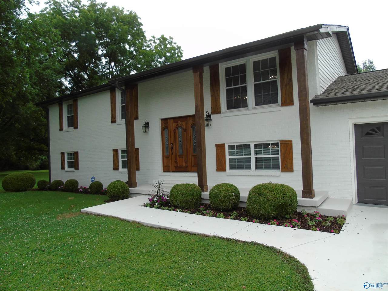 105 Strong Circle - Photo 1