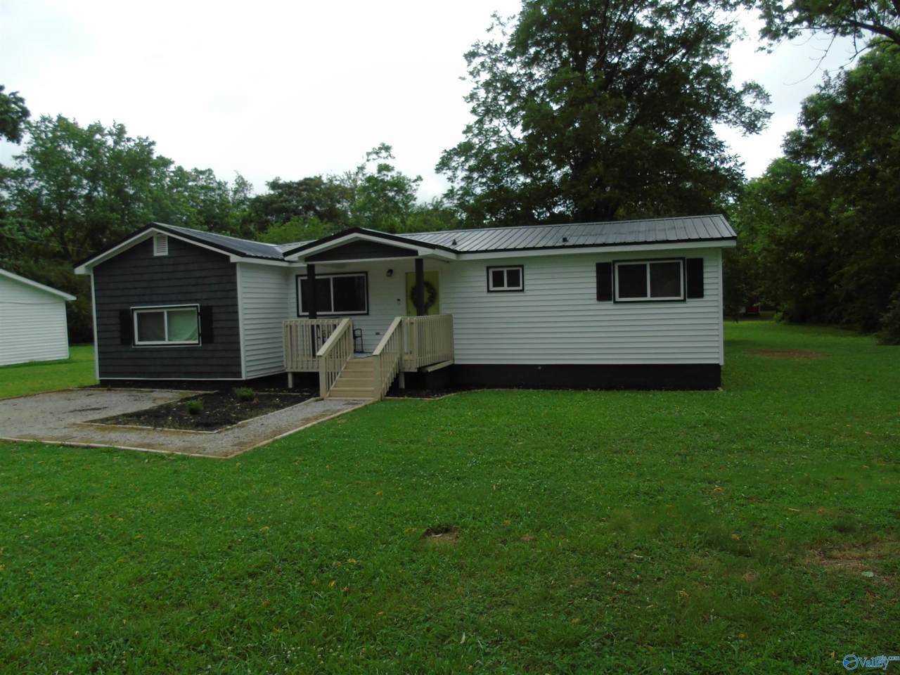 117 Mccollum Lane - Photo 1