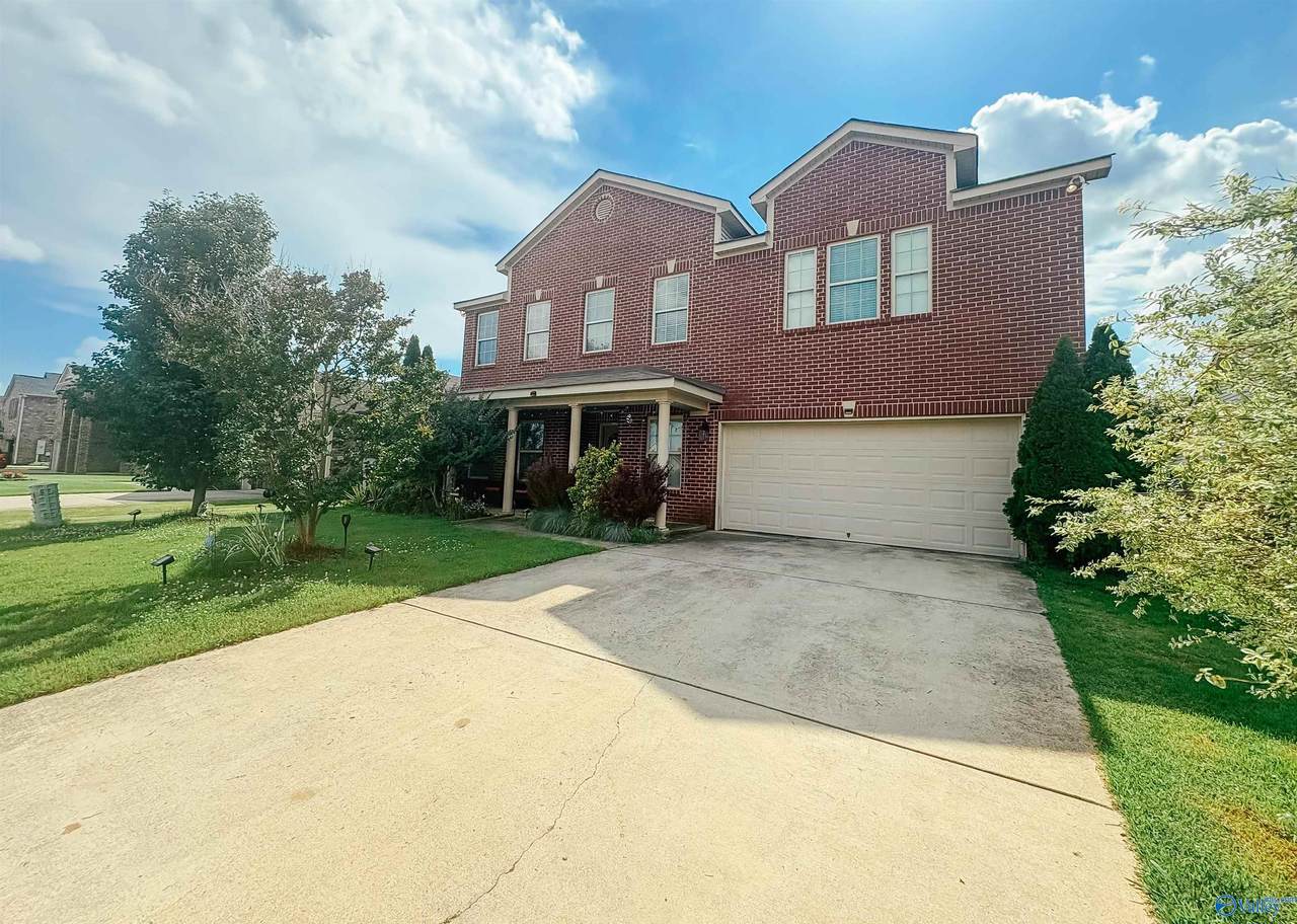 2489 Belltown Drive - Photo 1