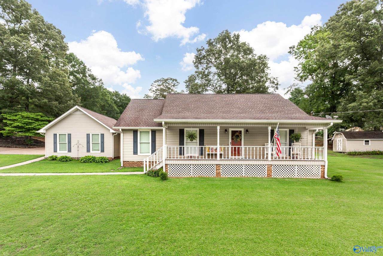 2445 Robertson Street - Photo 1