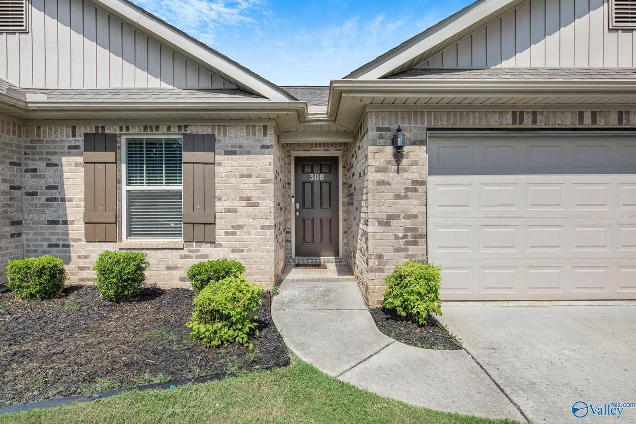 308 Fenrose Drive - Photo 1