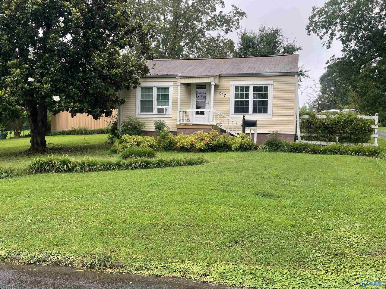 517 9th Avenue - Photo 1