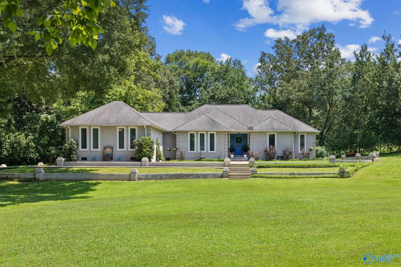 96 Seneca Springs Drive - Photo 1