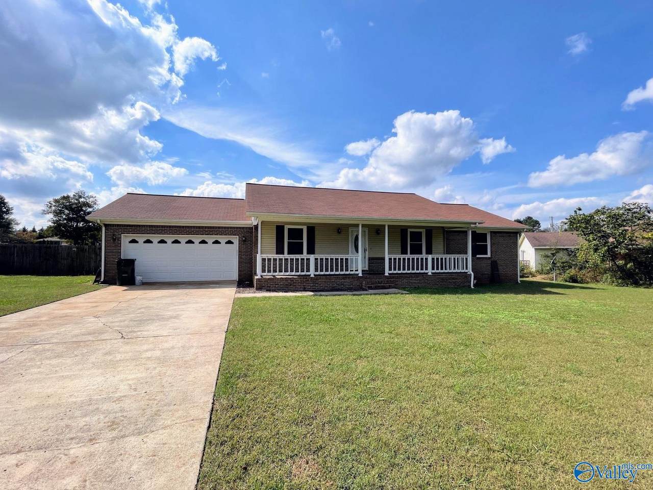 112 Hazelwood Drive - Photo 1