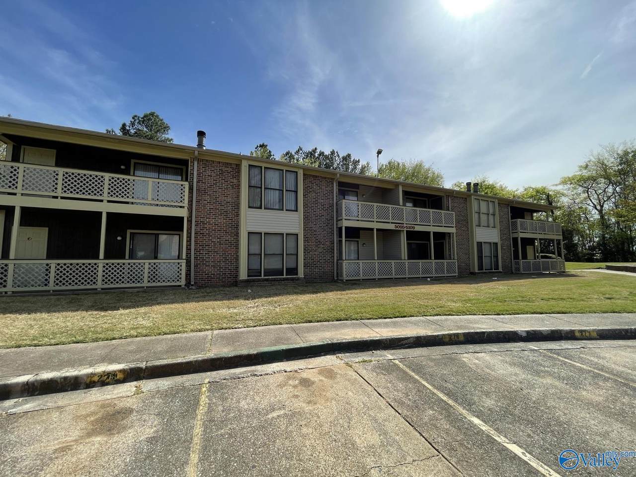 5001 Seven Pine Circle - Photo 1