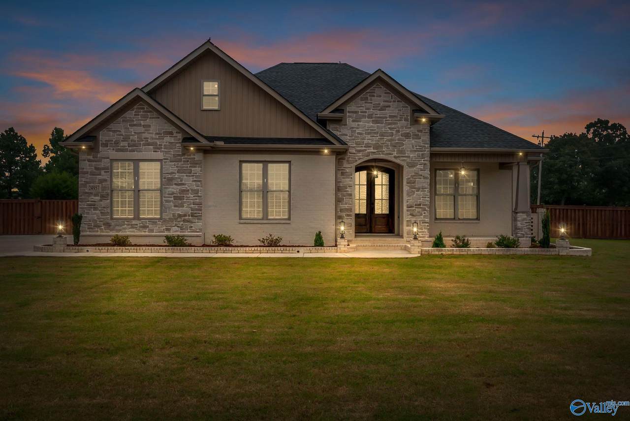 https://bt-photos.global.ssl.fastly.net/nalmls/1280_boomver_1_21894377-2.jpg